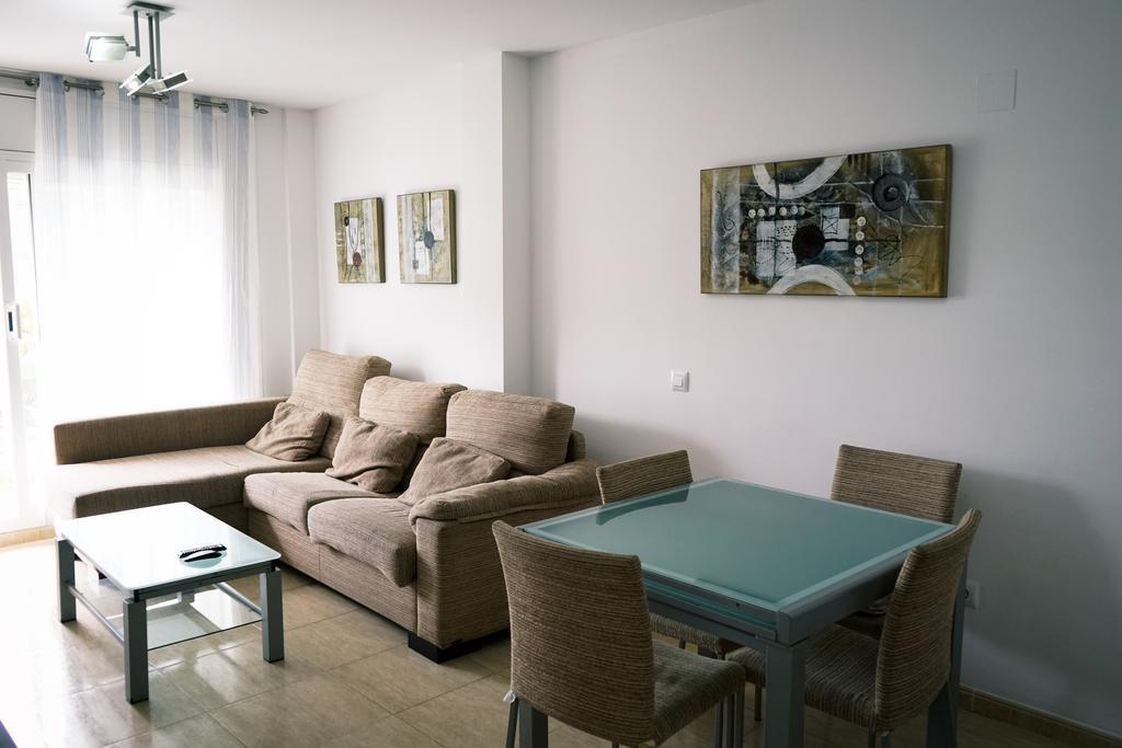 Apartamento Port Marino 坎布里尔斯 外观 照片